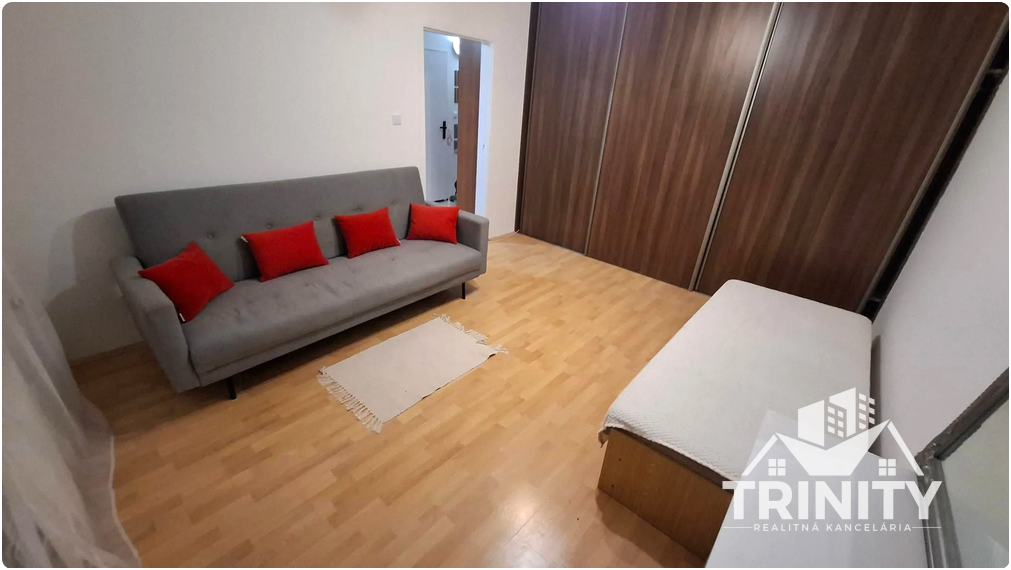 Na predaj 1-izbový byt s balkónom v meste Nové Zámky