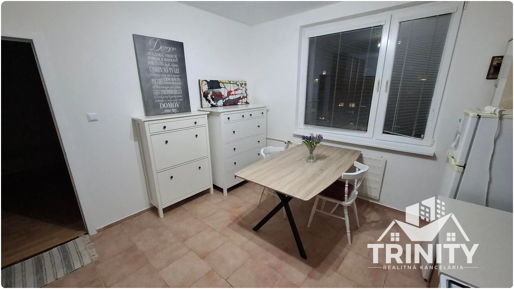 Na predaj 1-izbový byt s balkónom v meste Nové Zámky