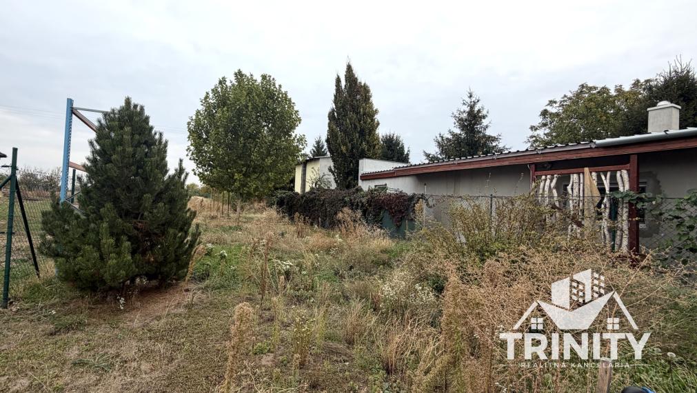 Na predaj kompletne zrekonštruovaný 3-izbový rodinný dom s terasou a garážou v obci Jatov