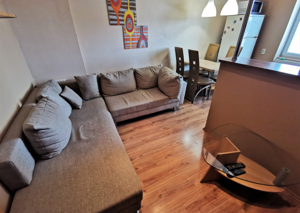 Na prenájom zariadený 2,5 izbový byt v Nových Zámkoch