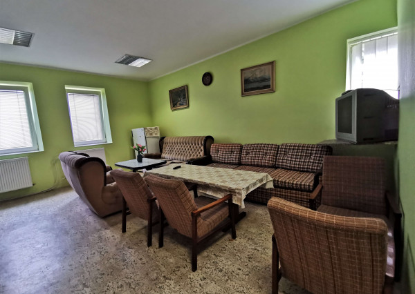 Na predaj 4-izbový rodinný dom v obci Trávnica