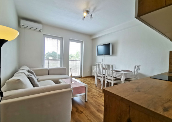 Na prenájom krásny 1-izbový byt s balkónom v Nových Zámkoch