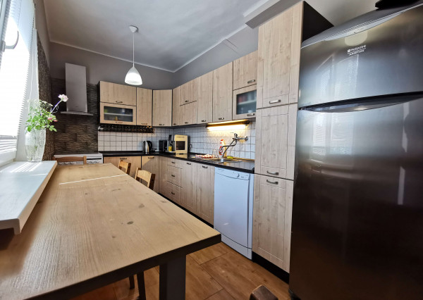 Na predaj 6-izbový priestranný dvojpodlažný rodinný dom v Nových Zámkoch