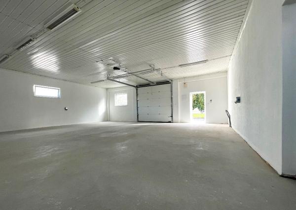 Na prenájom skladové priestory - garáž v meste Šurany