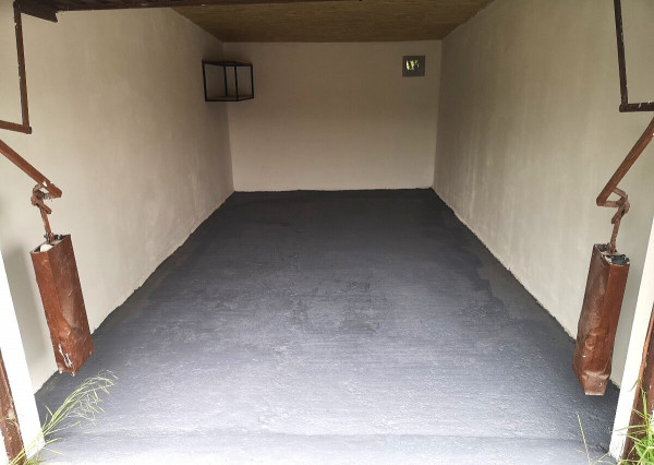 Na prenájom kompletne prerobená garáž v meste Šurany