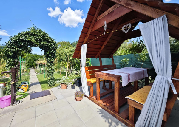 Na predaj krásna murovaná chata v lokalite Hliník-Nové Zámky