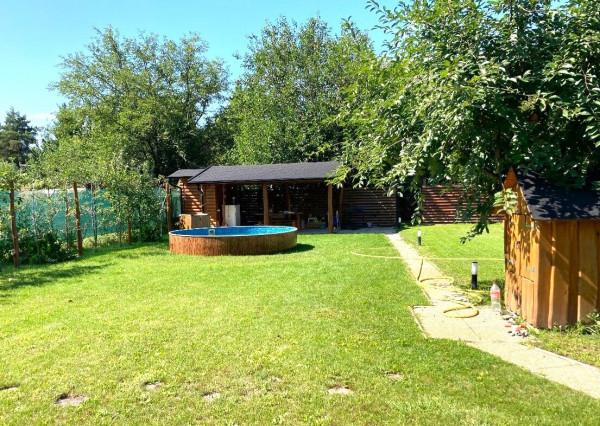 Na predaj krásna záhrada v meste Nové Zámky