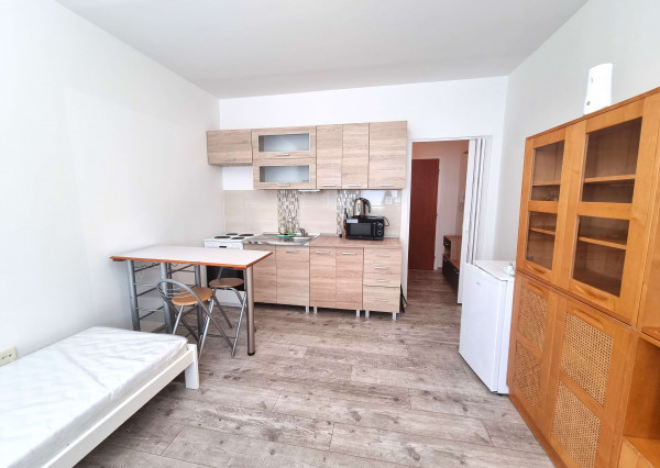 Na prenájom krásna garsónka v meste Nové Zámky