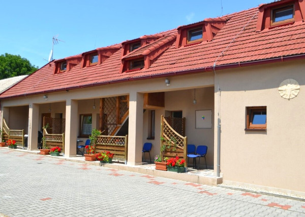 Na predaj Apartmánový dom - penzión v obci Podhájska