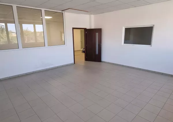 Na prenájom obchodné/kancelárske priestory v meste Šurany