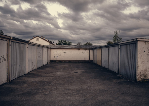 Na prenájom garáž v širšom centre mesta Nové Zámky