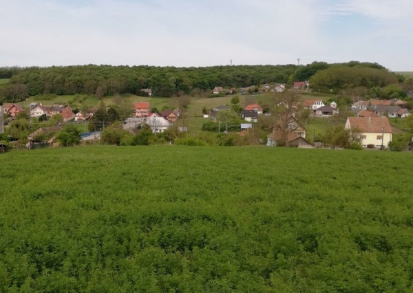 Na predaj stavebný pozemok v obci Čechy