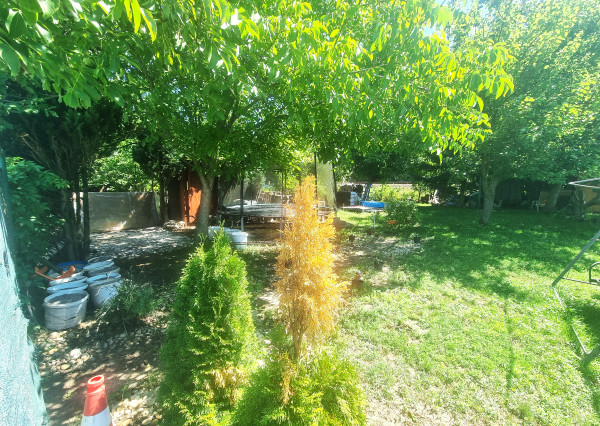 Na predaj pekná záhrada v Nových Zámkoch