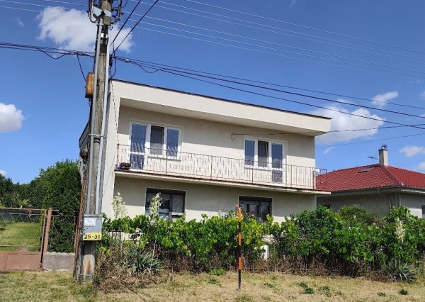 Na predaj 4-izbový rodinný dom s garážou v obci Kolta