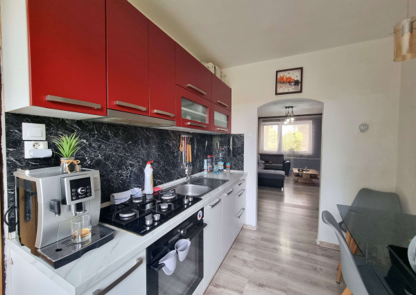 Na predaj 3-izbový byt s balkónom v meste Šurany