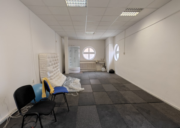 Na prenájom obchodný priestor v centre mesta Nové Zámky