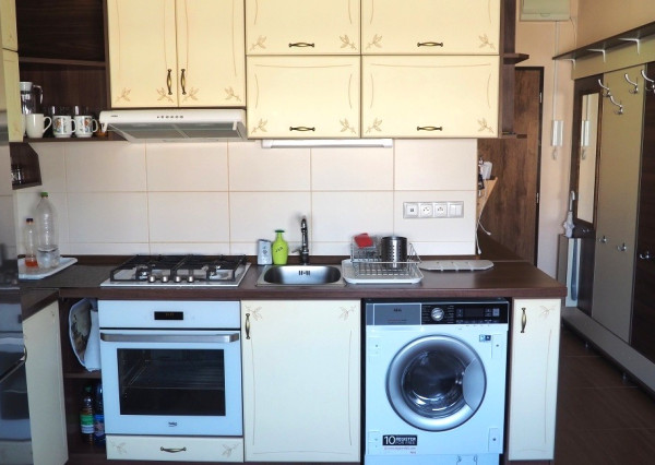 Na prenájom kompletne zariadený 1-izbový byt v meste Nové Zámky