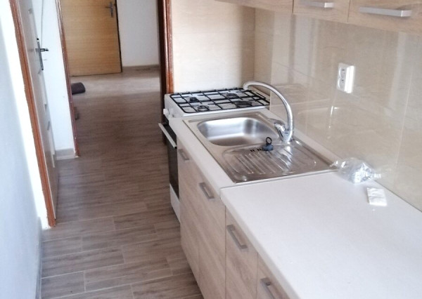 Na prenájom 2-izbový byt s balkónom v meste Nové Zámky