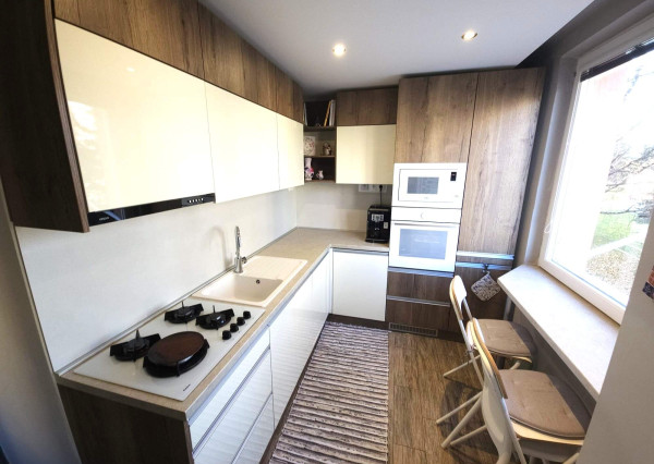 Na predaj krásny 3-izbový byt s balkónom v meste Nové Zámky