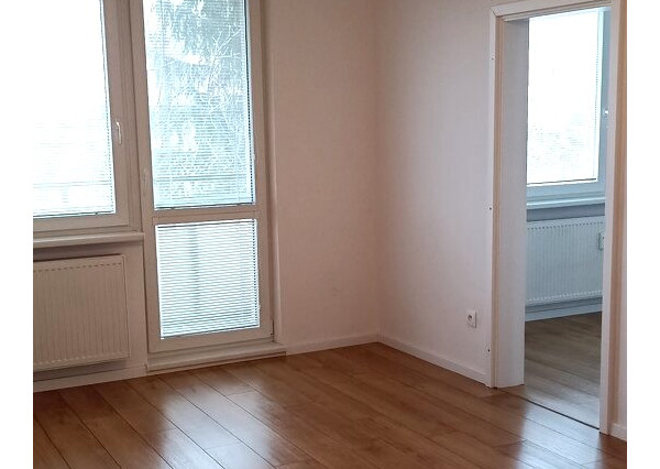 Na predaj zrekonštruovaný 2-izbový byt s balkónom v meste Nové Zámky