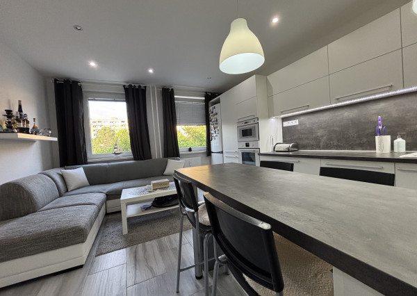 NA PREDAJ 3-izbový byt s balkónom v Nových Zámkoch