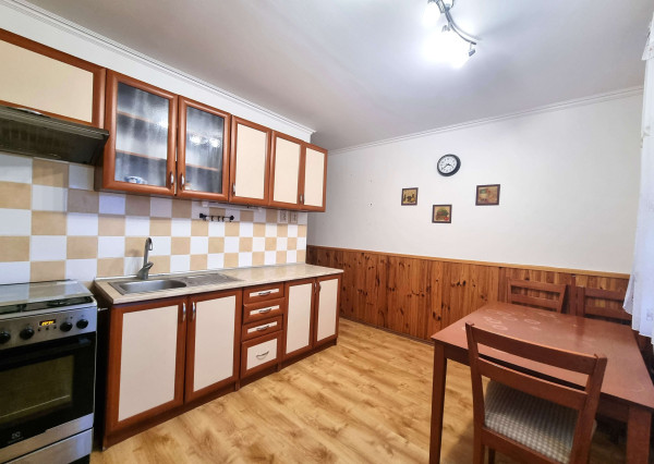 Na  prenájom zariadený 3-izbový byt s balkónom v meste v Nové Zámky