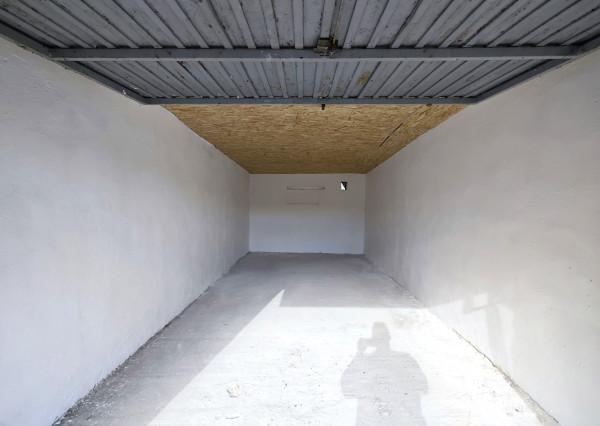 IBA U NÁS - Na predaj garáž v meste Šurany