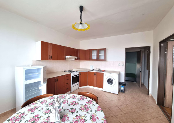 Na prenájom kompletne zariadený 1-izbový byt v meste Nové Zámky