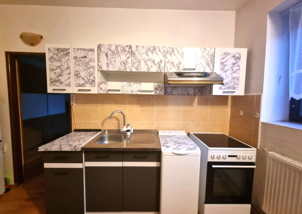 Na prenájom 1-izbový byt v rodinnom dome v meste Nové Zámky