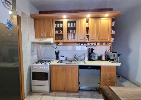 Na predaj 3-izbový byt s loggiou v Nových Zámkoch