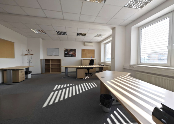 Exkluzívne kancelárske priestory na prenájom v meste Šurany