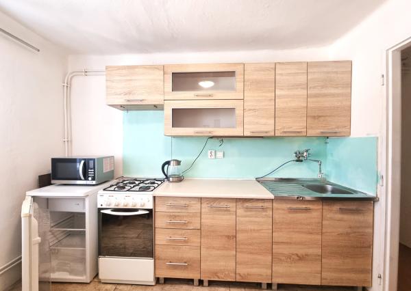 Na prenájom 2-izbový byt v centre mesta Nové Zámky