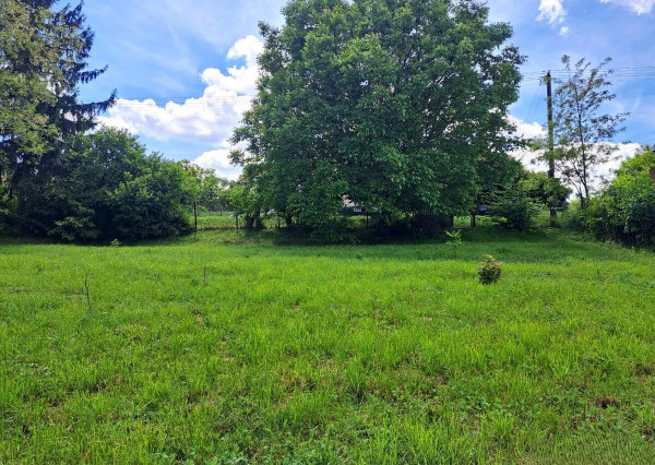 Na predaj slnečný stavebný pozemok v obci Dedinka