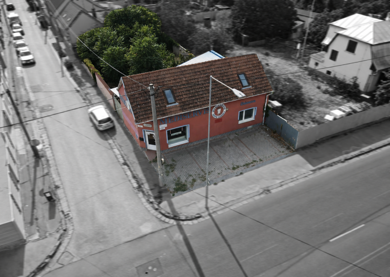 Na predaj rodinný dom / podnikateľský objekt v Nových Zámkoch