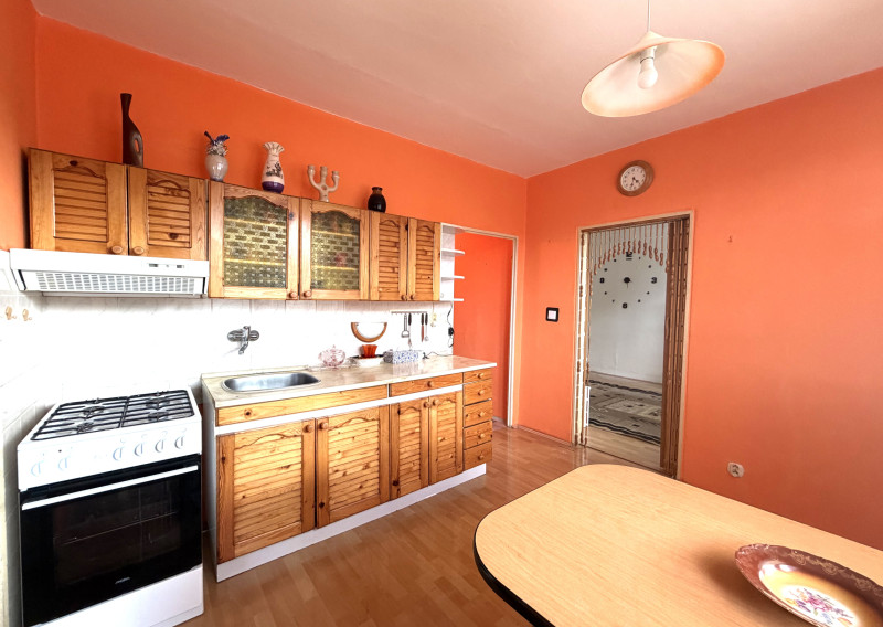 Na predaj 3-izbový byt s balkónom v meste Šurany
